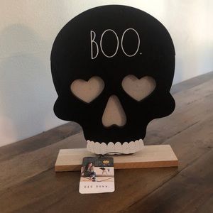 Rae Dunn Halloween skull